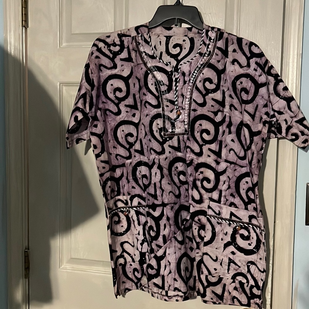Kente men’s top